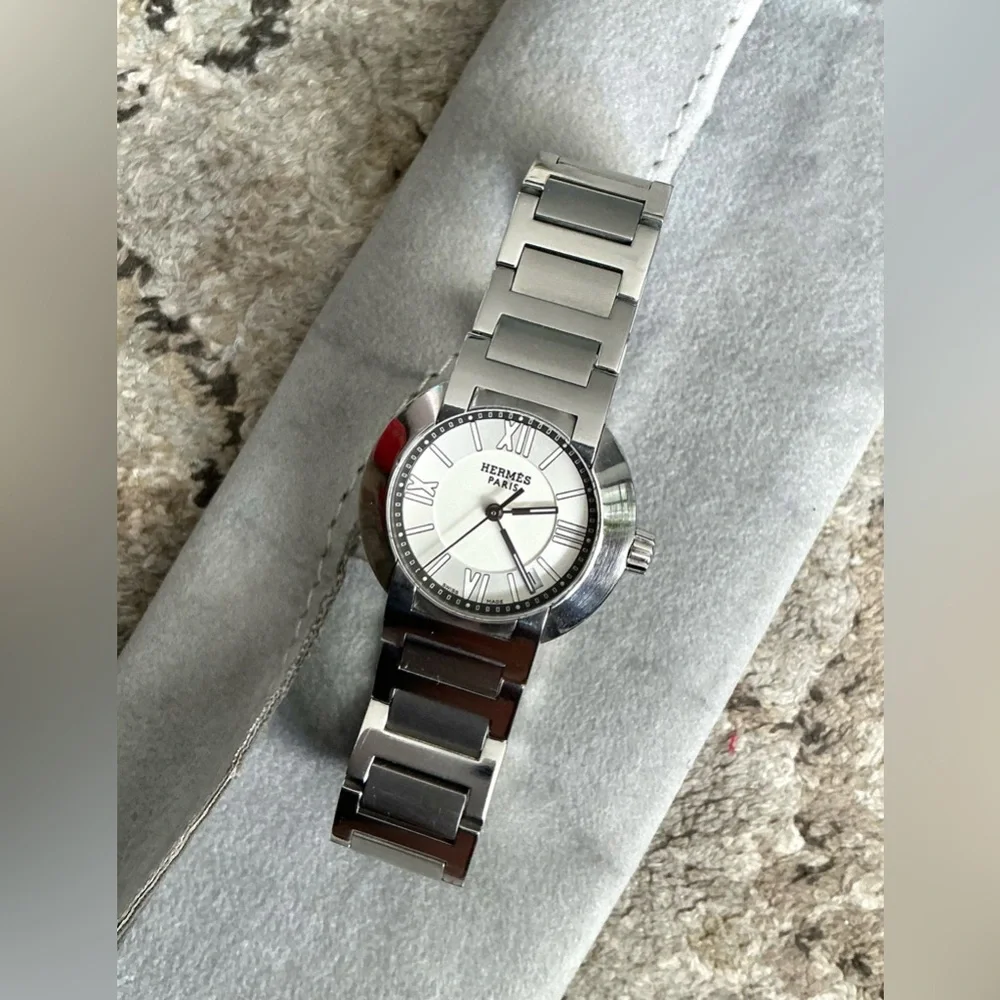 Ladies HERMES AUTOMATIC DRESS watch🔥🔥🔥 - Picture 2 of 15